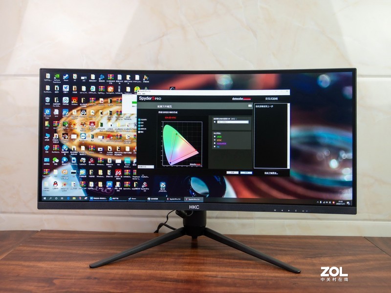 视野广阔，色彩鲜艳，HKC C299Q显示器让游戏办公更舒适