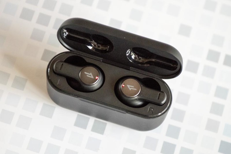 入门耳机很讲武德--万魔PistonBuds无线蓝牙耳机