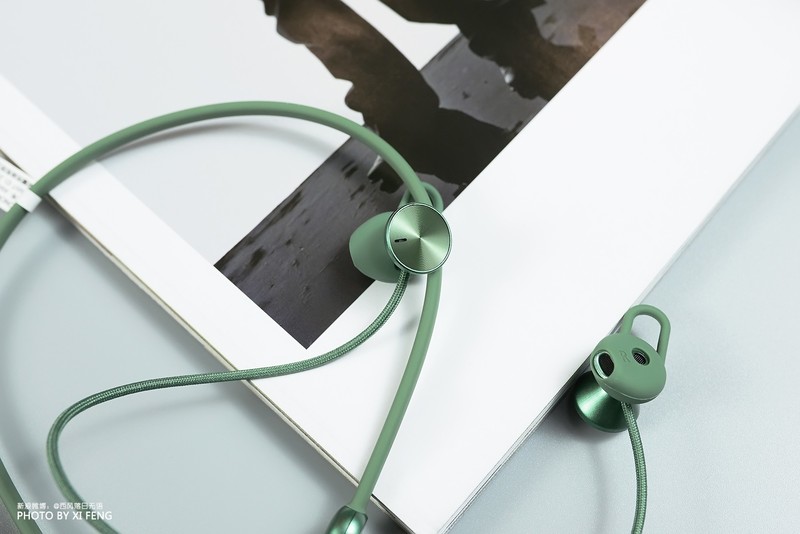 随身闪充、闪连，荣耀HONOR xSport PRO创新力，让老炮们颜面扫地？