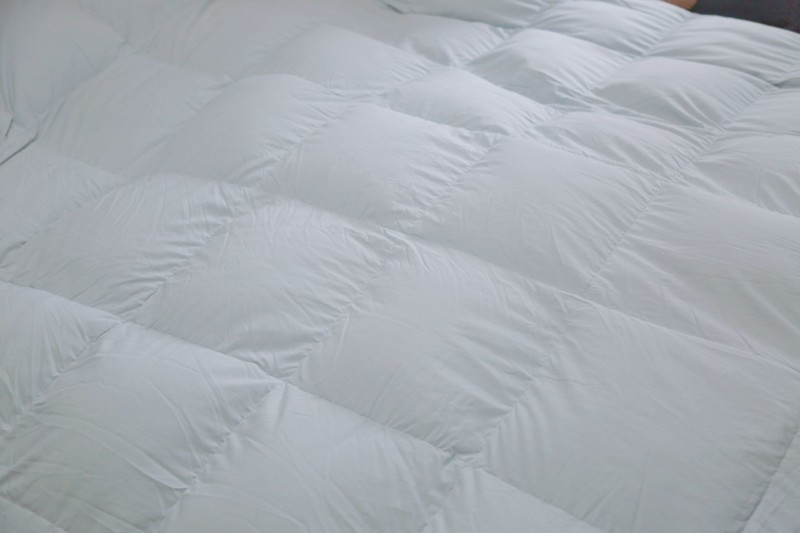 应对寒冬不畏惧，网易严选 95%白鹅绒被，真材实料才是好