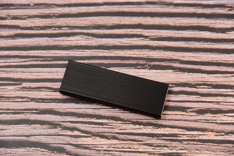 热管？风冷？纯铜？实测告诉你SSD散热器哪家强