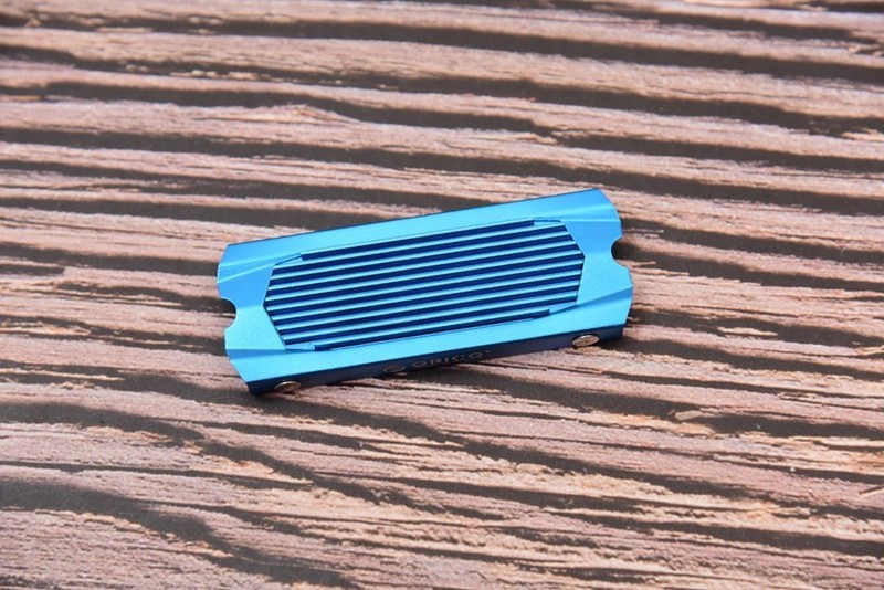 热管？风冷？纯铜？实测告诉你SSD散热器哪家强