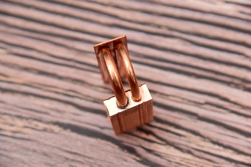 热管？风冷？纯铜？实测告诉你SSD散热器哪家强