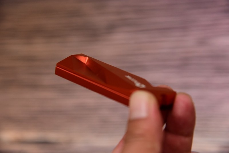 热管？风冷？纯铜？实测告诉你SSD散热器哪家强