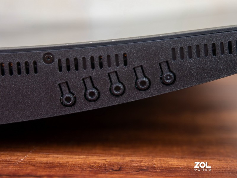 视野广阔，色彩鲜艳，HKC C299Q显示器让游戏办公更舒适