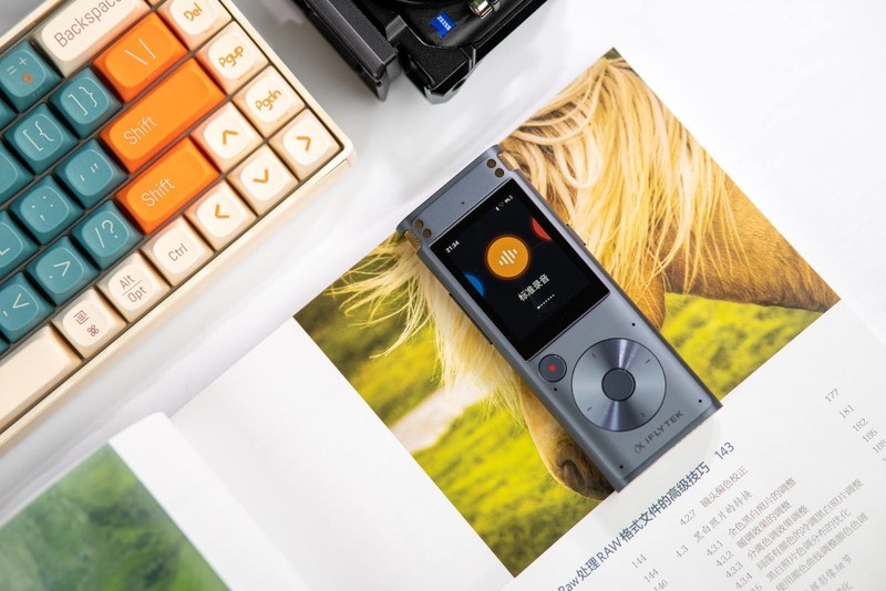 为视频创作入手，支持12种中文方言10大语种，讯飞智能录音笔SR302多图实测