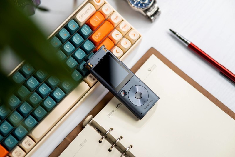 为视频创作入手，支持12种中文方言10大语种，讯飞智能录音笔SR302多图实测