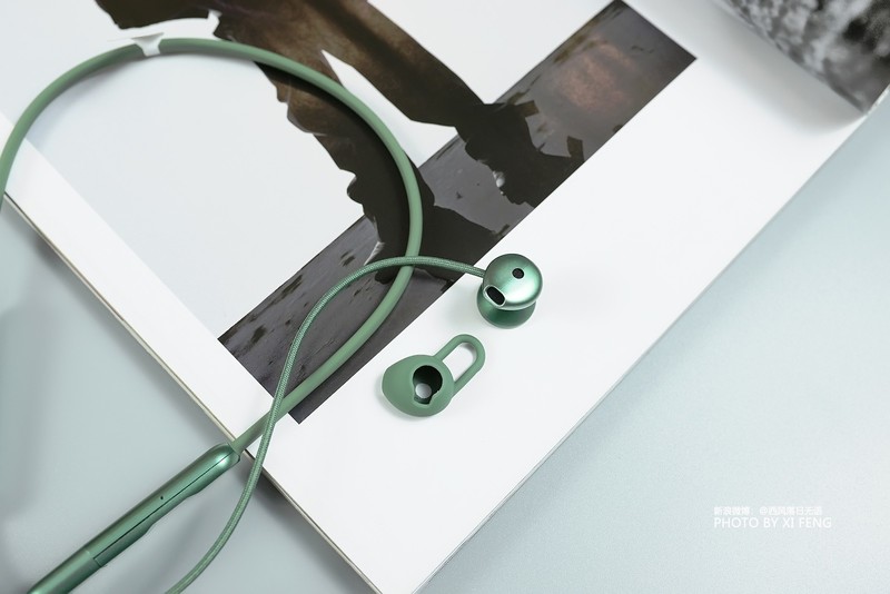 随身闪充、闪连，荣耀HONOR xSport PRO创新力，让老炮们颜面扫地？