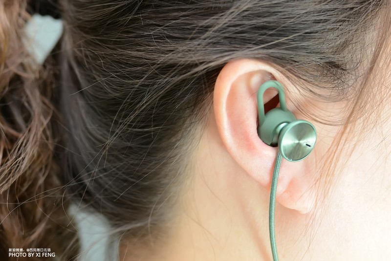 随身闪充、闪连，荣耀HONOR xSport PRO创新力，让老炮们颜面扫地？