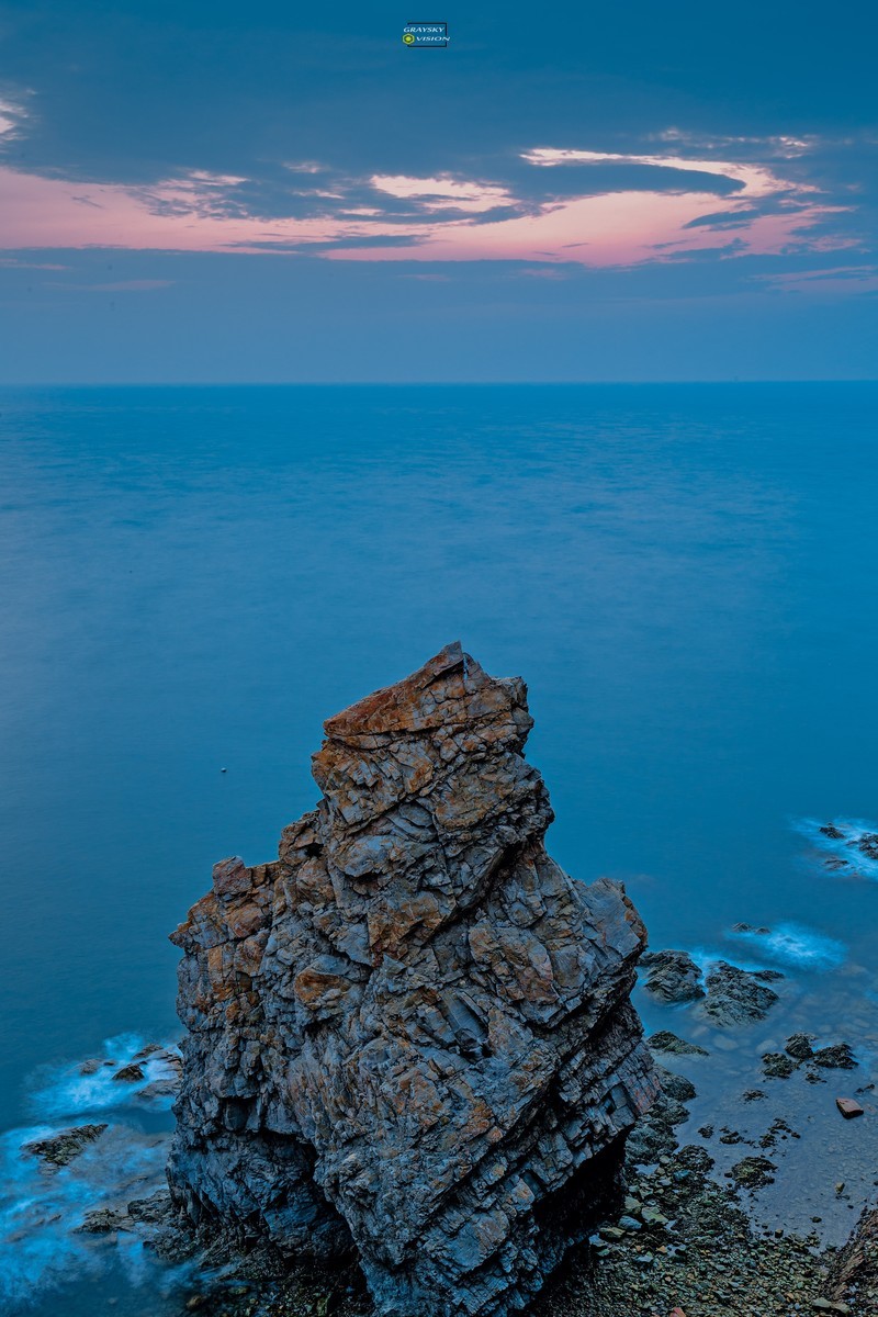 海岸绝壁