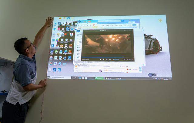 把电影院搬回家：明基W1700M真4K香不香？