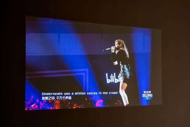 把电影院搬回家：明基W1700M真4K香不香？