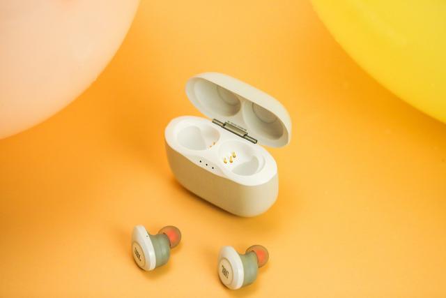 32小时的播放时间，体验JBL T125 TWS真无线耳机上手体验