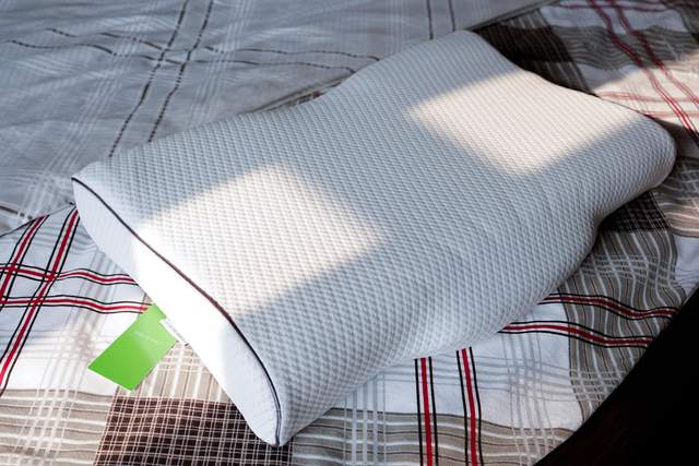 它真的“懂”你的睡眠，华为智选智能乳胶枕使用体验报告