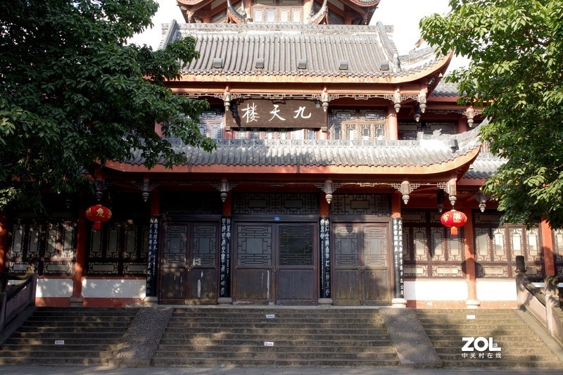 塔山揽秀----成都九天楼