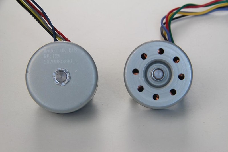 贵的筋膜枪=智商税？拆解2款筋膜枪，看看便宜款哪里缩了水