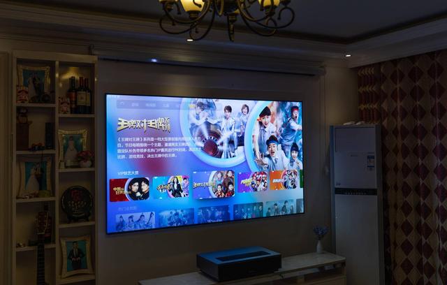 小米98寸电视太小，120英寸峰米激光电视4K Max才刺激