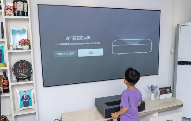 小米98寸电视太小，120英寸峰米激光电视4K Max才刺激