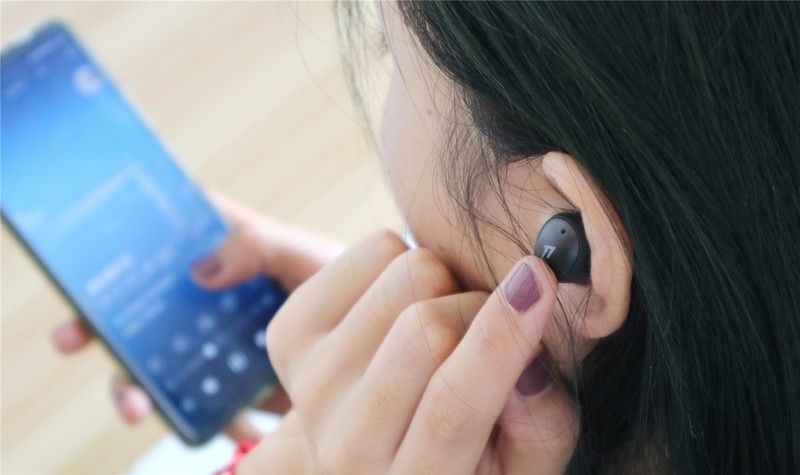 1MORE ColorBuds全频动铁体验：外观音质两不误，值得拥有！