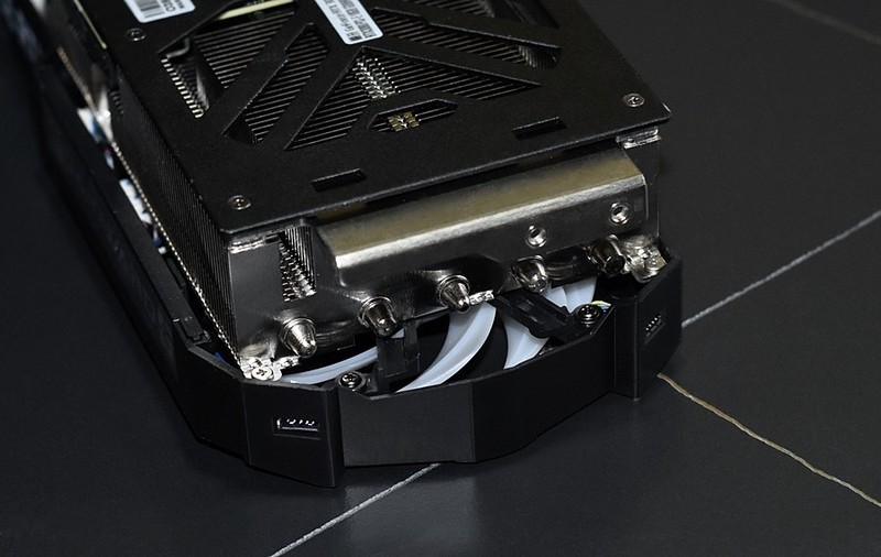 英伟达新核弹 耕升GeForce RTX 3080 炫光10G 开箱小测