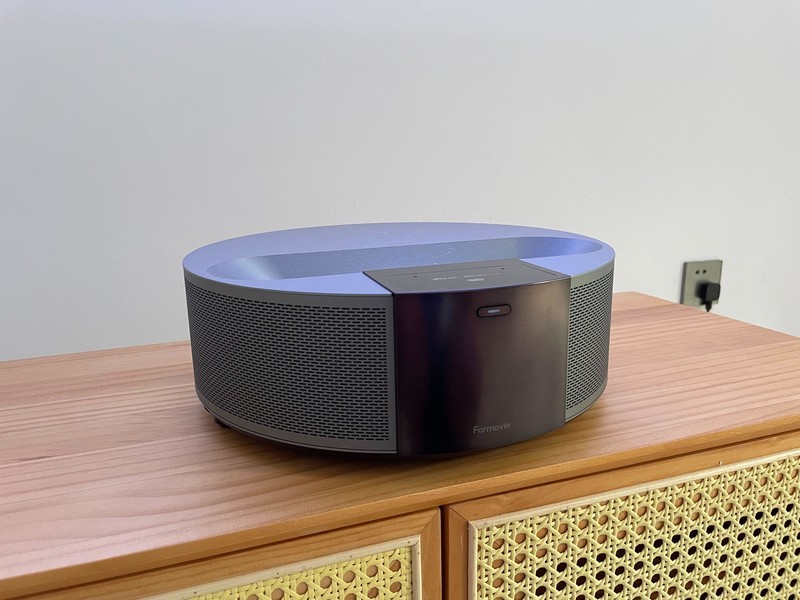 小户型也能宅家看电影，让女友多次留宿的峰米R1使用体验