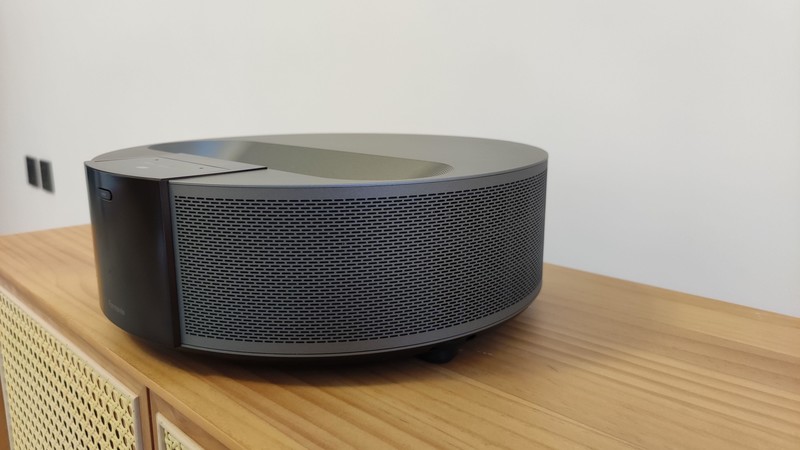 小户型也能宅家看电影，让女友多次留宿的峰米R1使用体验