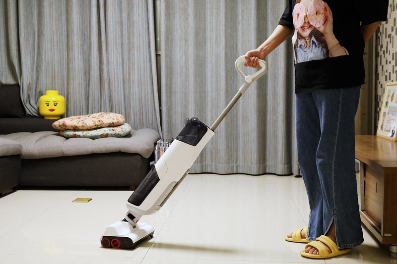 一台机器，双倍清洁，石头洗地机U10的确有“两把刷子”