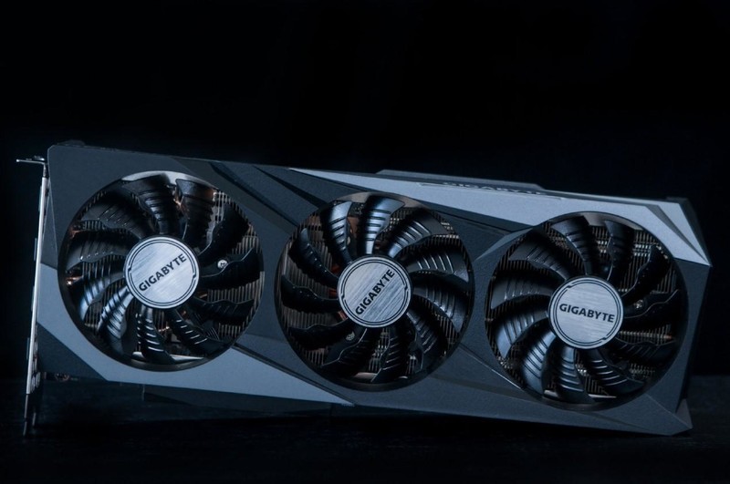 4799 VS 3899，同是RTX3070差价为何这么大？