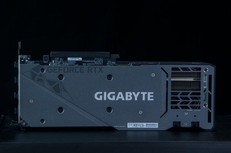 4799 VS 3899，同是RTX3070差价为何这么大？