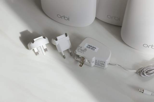 跑满带宽，3只装稳定大覆盖，网件Orbi RBK353套装评测