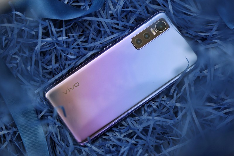 光颜值就爱了！vivo S7e银月色上手体验