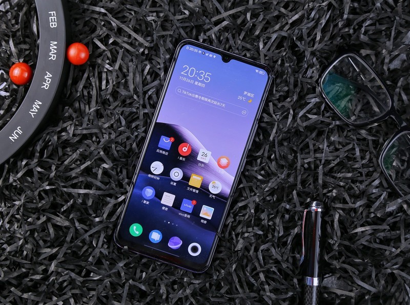 光颜值就爱了！vivo S7e银月色上手体验