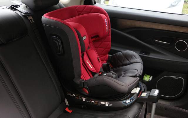 I-Size认证、全年龄段、360°旋转！惠尔顿智转安全座椅体验