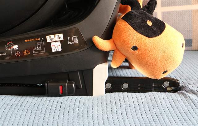 I-Size认证、全年龄段、360°旋转！惠尔顿智转安全座椅体验