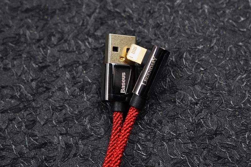 弯折头苹果充电线哪家强？市售8款主流产品对比横评