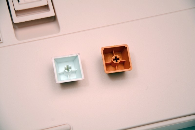 抖音开啤酒小姐姐同款面具，ikbc白无垢樱花机械键盘开箱体验