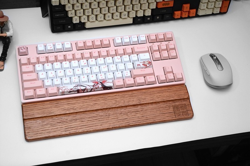 抖音开啤酒小姐姐同款面具，ikbc白无垢樱花机械键盘开箱体验