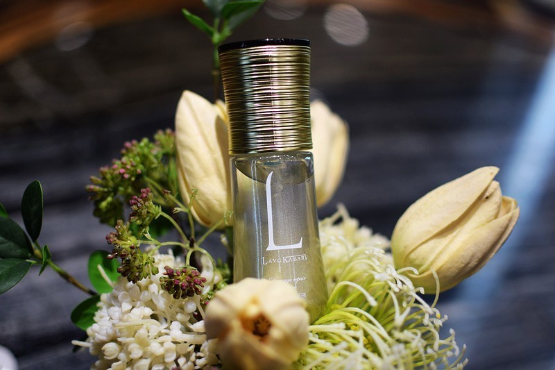 干枯毛燥头发的救星 卡巴尔焕活修护原液