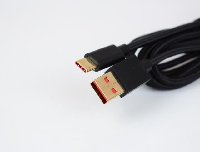 物美价廉，国产TTC轴初体验，TT G521红轴机械键盘 开箱体验