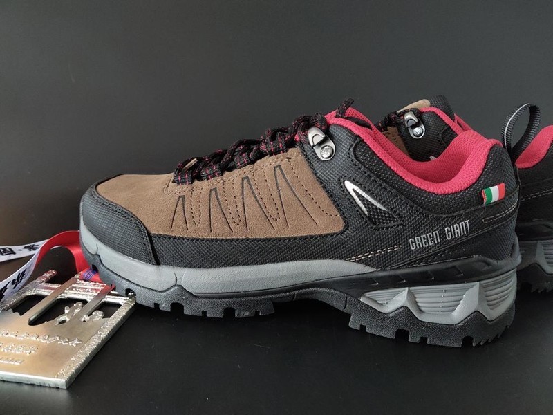 图途绿巨人登山鞋轻量有型 防滑耐磨如履平地