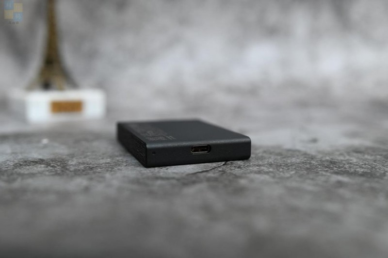 小巧便携数据后备箱，备份传文件好帮手，希捷小铭固态移动硬盘