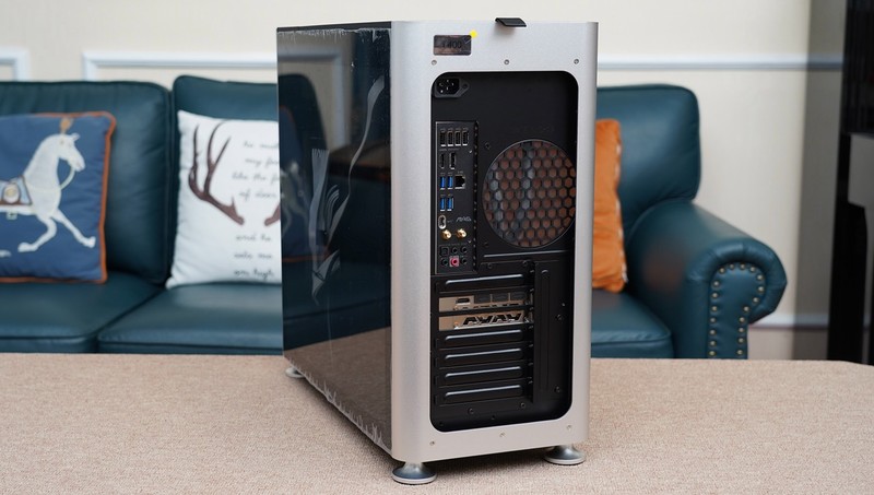 显卡终于降价了，用11700+B560+3070Ti打造的高端主机分享