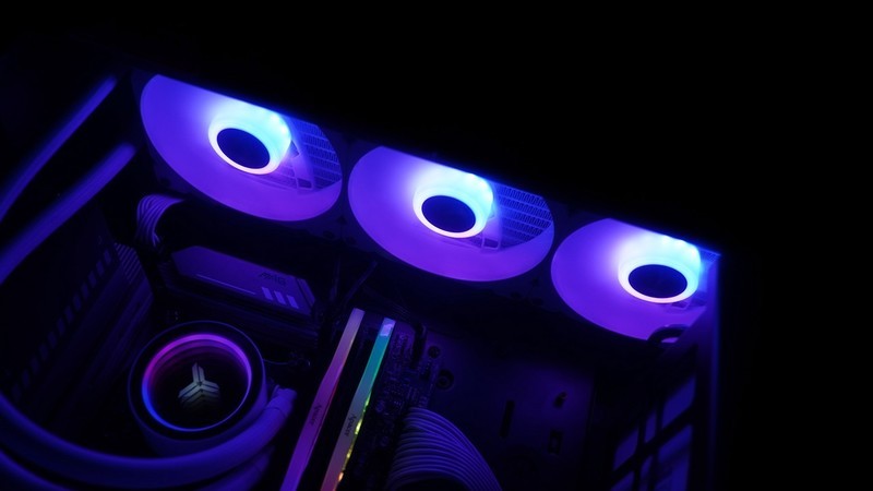 显卡终于降价了，用11700+B560+3070Ti打造的高端主机分享