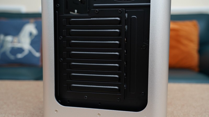 显卡终于降价了，用11700+B560+3070Ti打造的高端主机分享