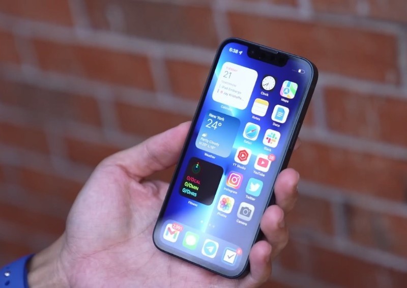如何看待室友想买苹果手机，1年后换了二手安卓又说iPhone不好？