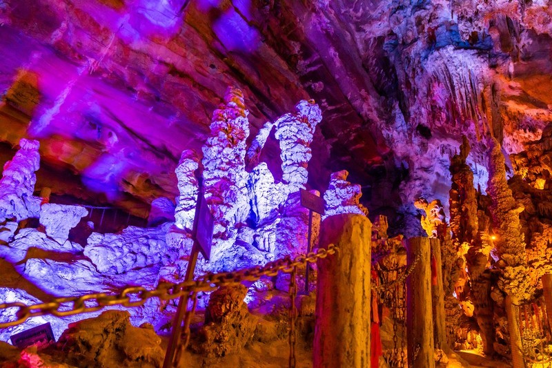 北纬30度神秘地理带，湖北最美天然溶洞，宜昌五峰长生洞