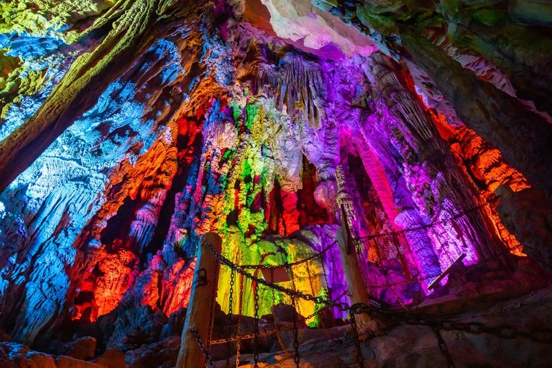 北纬30度神秘地理带，湖北最美天然溶洞，宜昌五峰长生洞