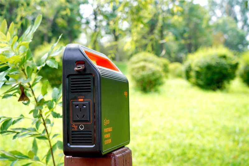 户外使用堪比市电，户外储能电源真的有这么强吗？-aigo户外储能电源S300分享