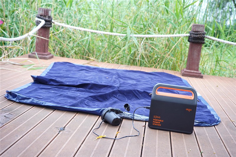 户外使用堪比市电，户外储能电源真的有这么强吗？-aigo户外储能电源S300分享