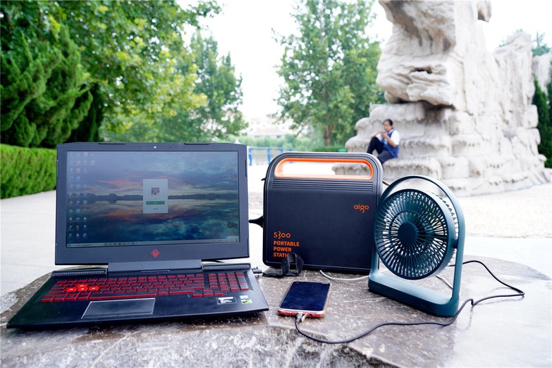 户外使用堪比市电，户外储能电源真的有这么强吗？-aigo户外储能电源S300分享